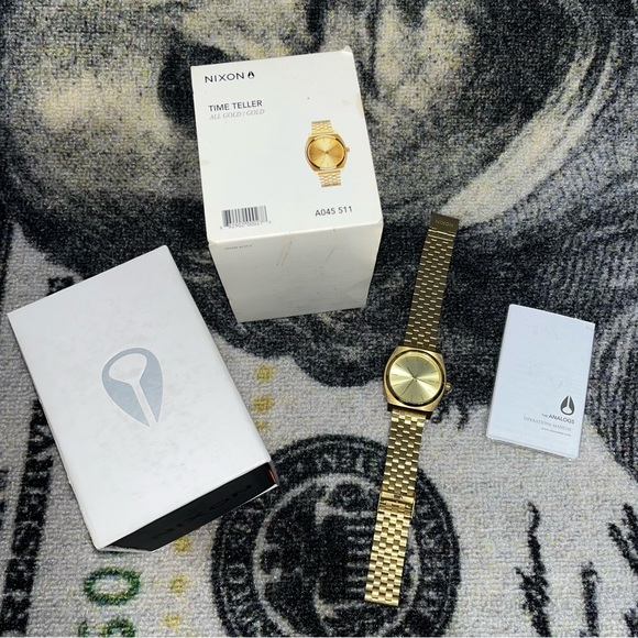 Nixon Time Teller Watch - Picture 3 of 8